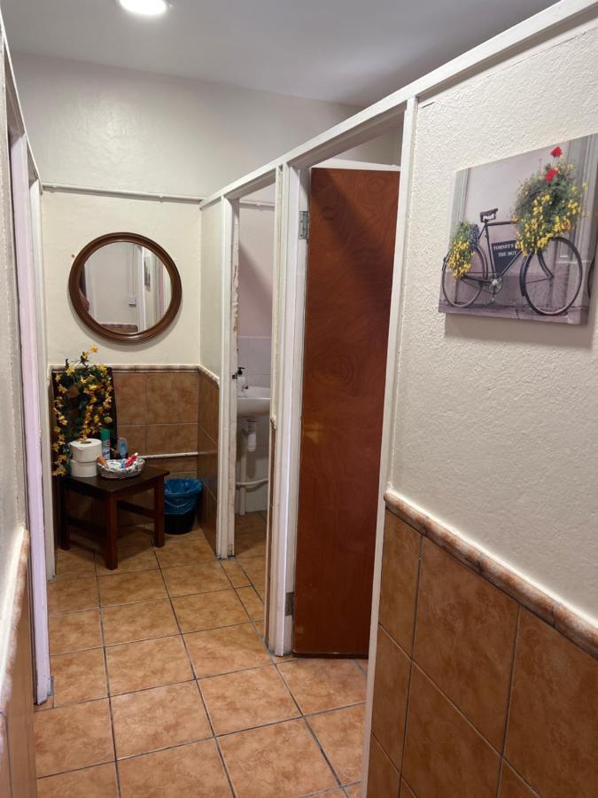 Emile Youth Hostel Gibraltar Luaran gambar