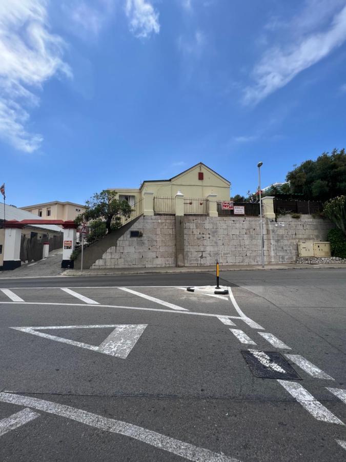 Emile Youth Hostel Gibraltar Luaran gambar